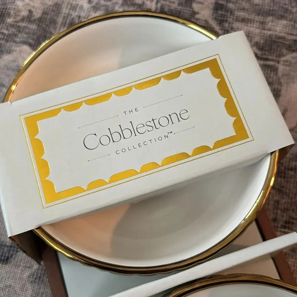 Set of Two Serving Bowls & Wood Board - Picture 5 of 6